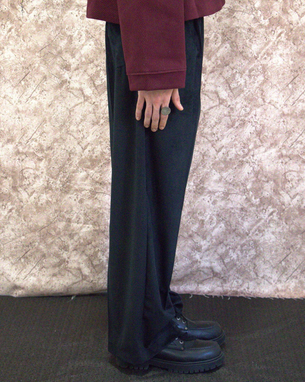 MODERN TAILORED WIDE-LEG PANTS