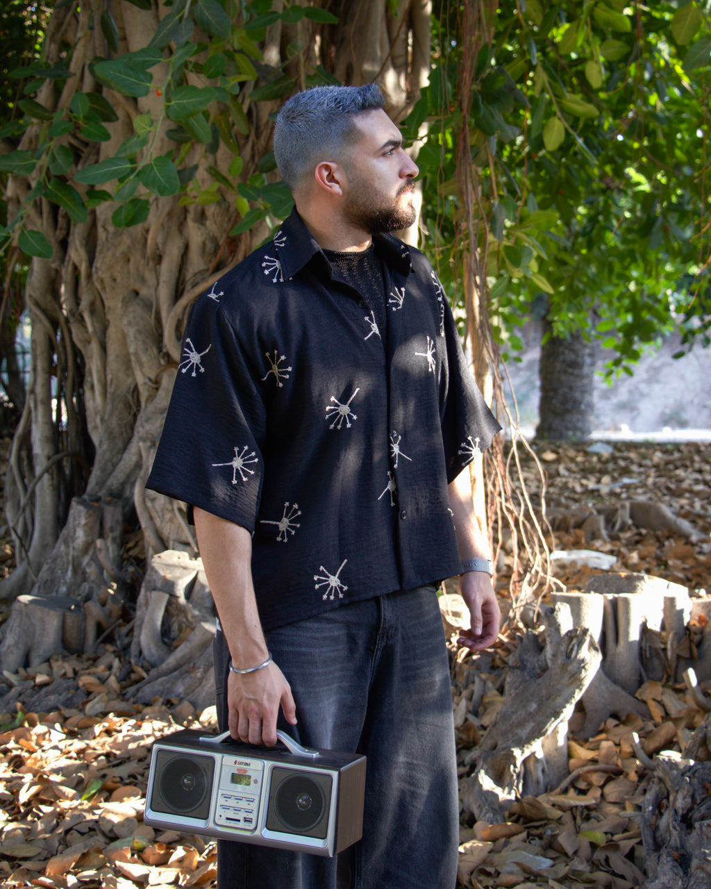 SHORT SLEEVE SHIRT: BOHO PATTERNED CHARCOAL