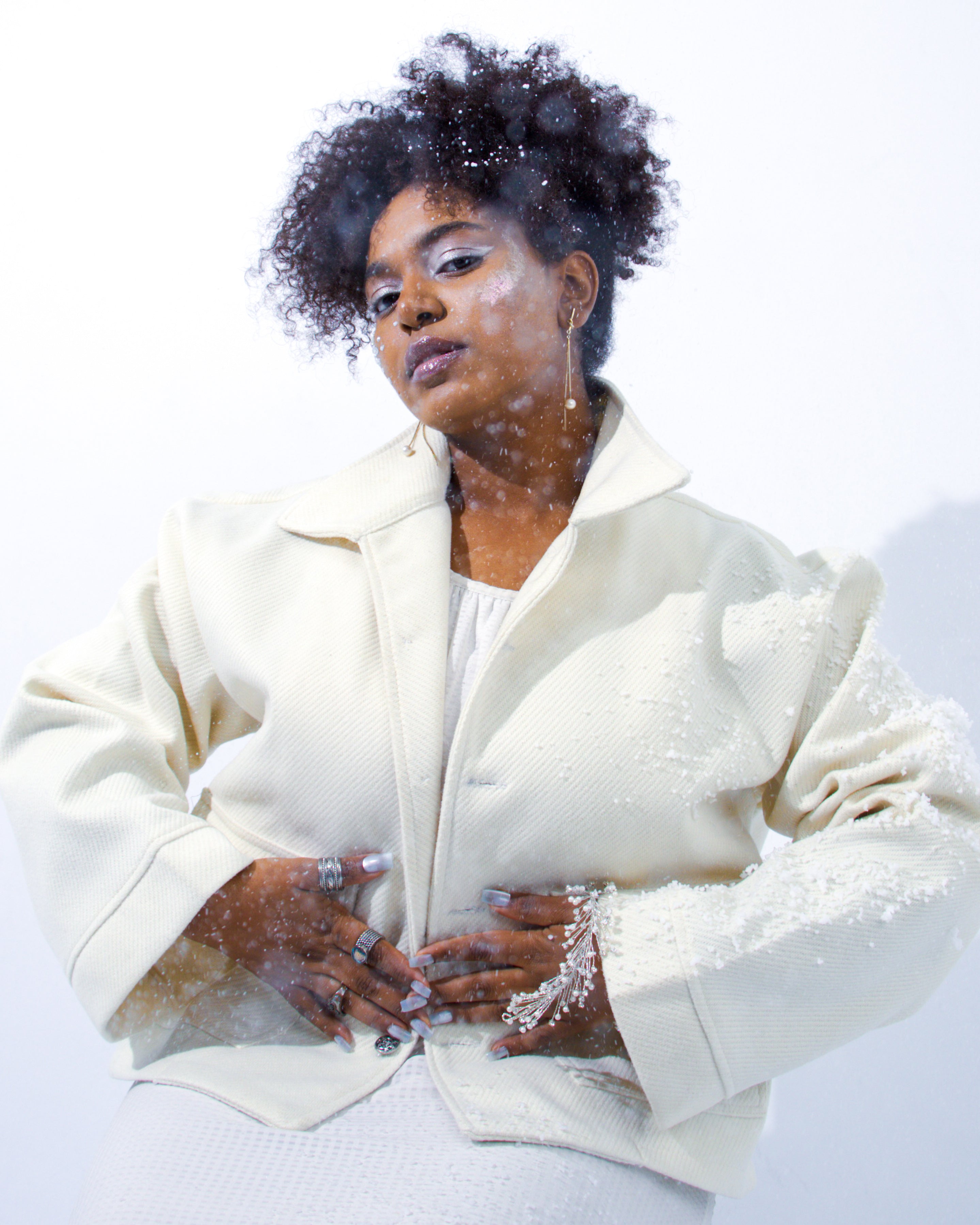 HEAVYWEIGHT JACKET: SNOW