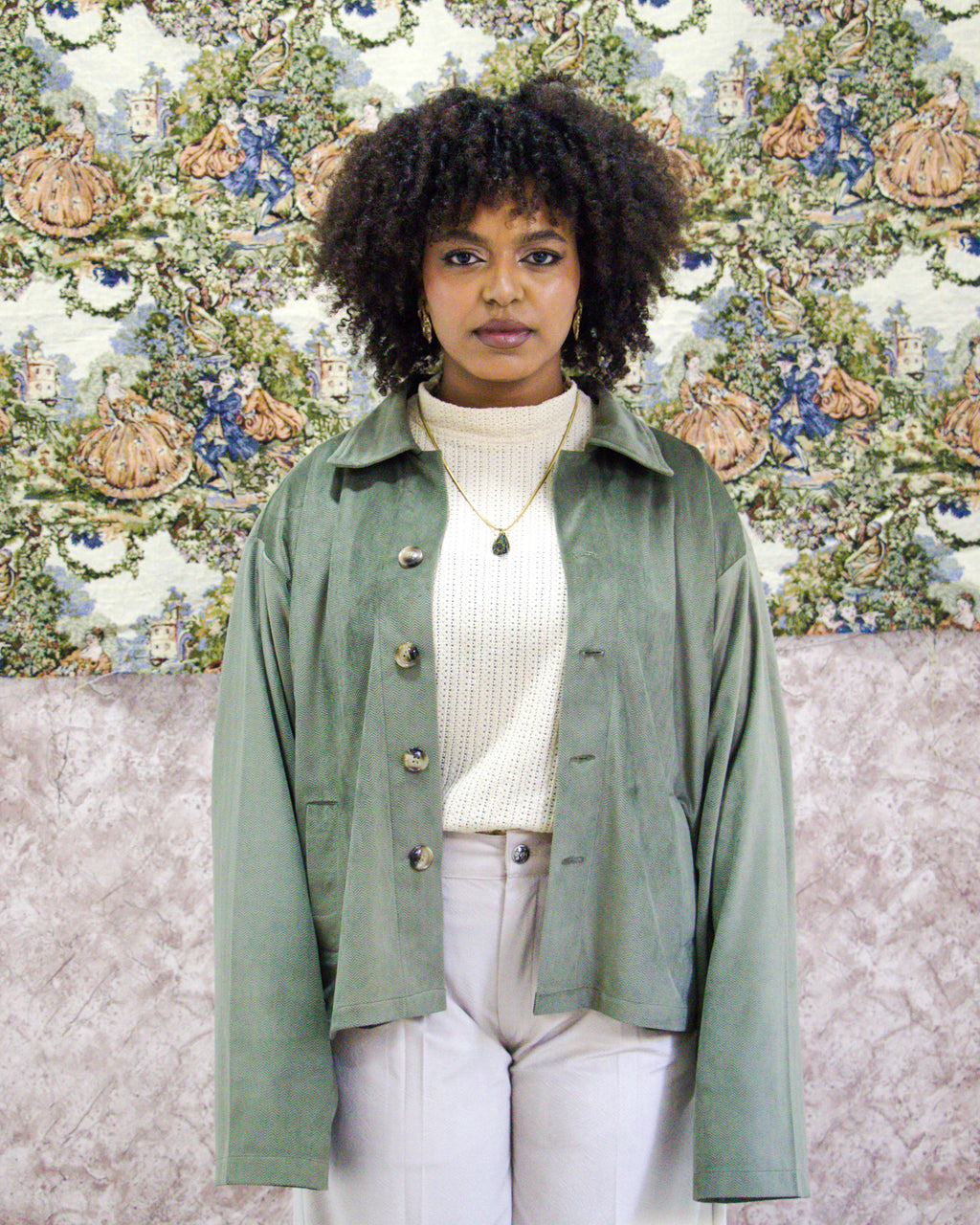 LIGHTWEIGHT JACKET: OLIVE GREEN